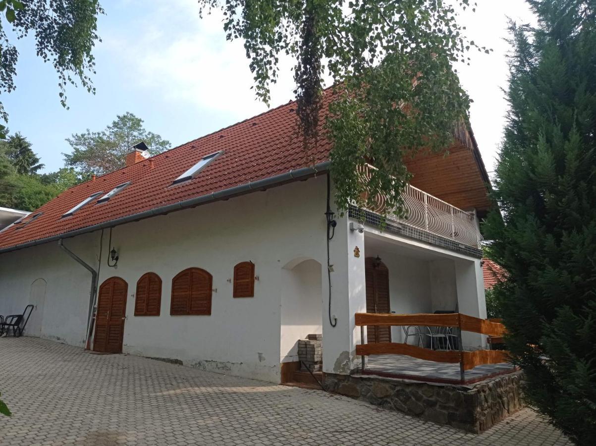 Parraghegy Apartman Villa Zalaszanto Dış mekan fotoğraf