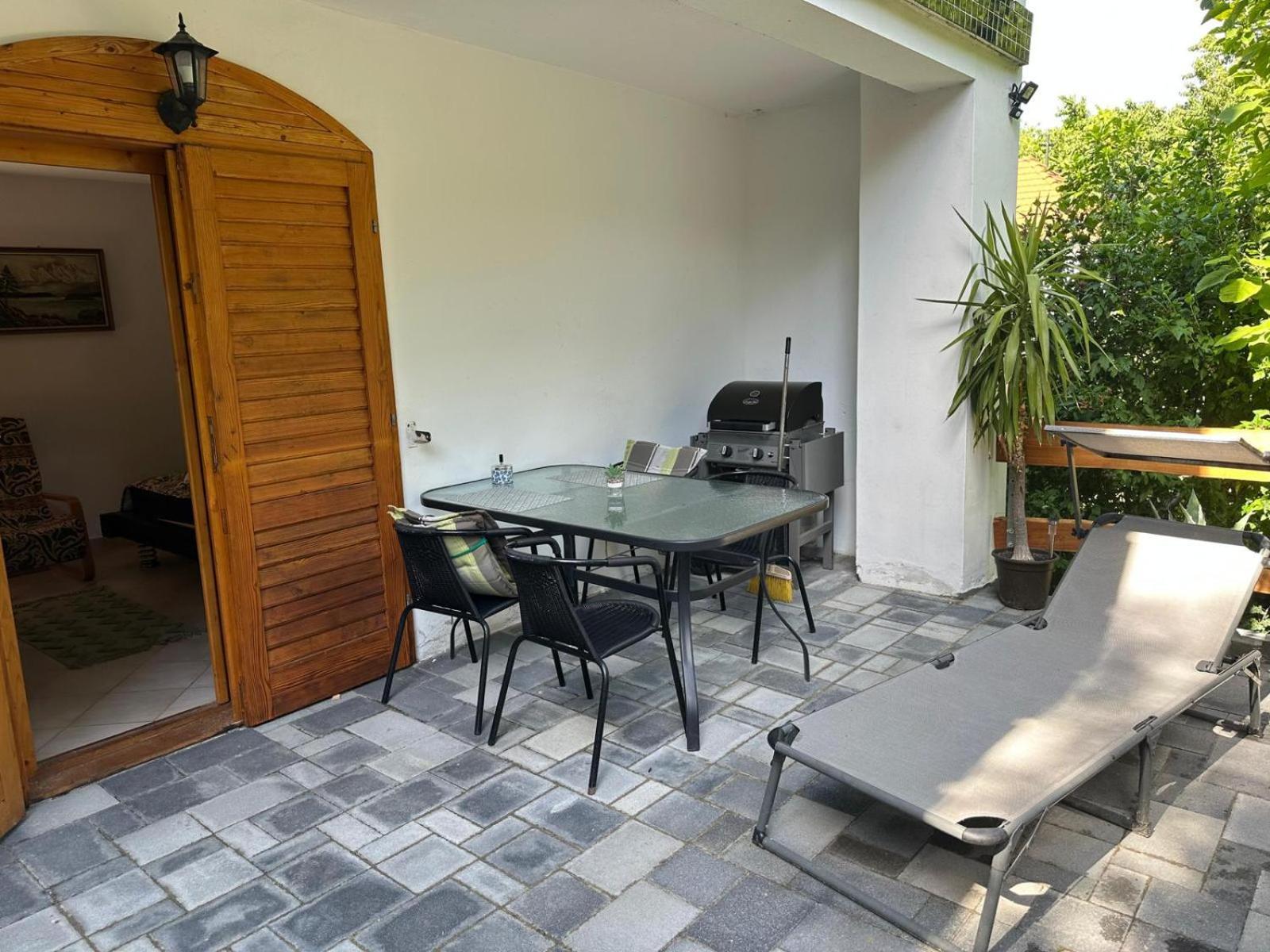 Parraghegy Apartman Villa Zalaszanto Dış mekan fotoğraf